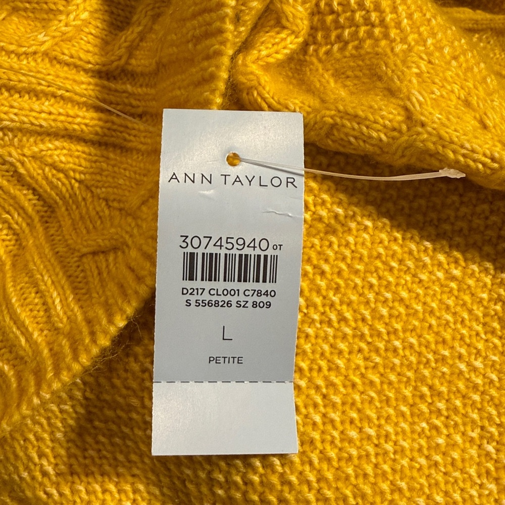 Ann Taylor Yellow Cable Knit Long Sleeve
Turtleneck Petite Large - Picture 5 of 5